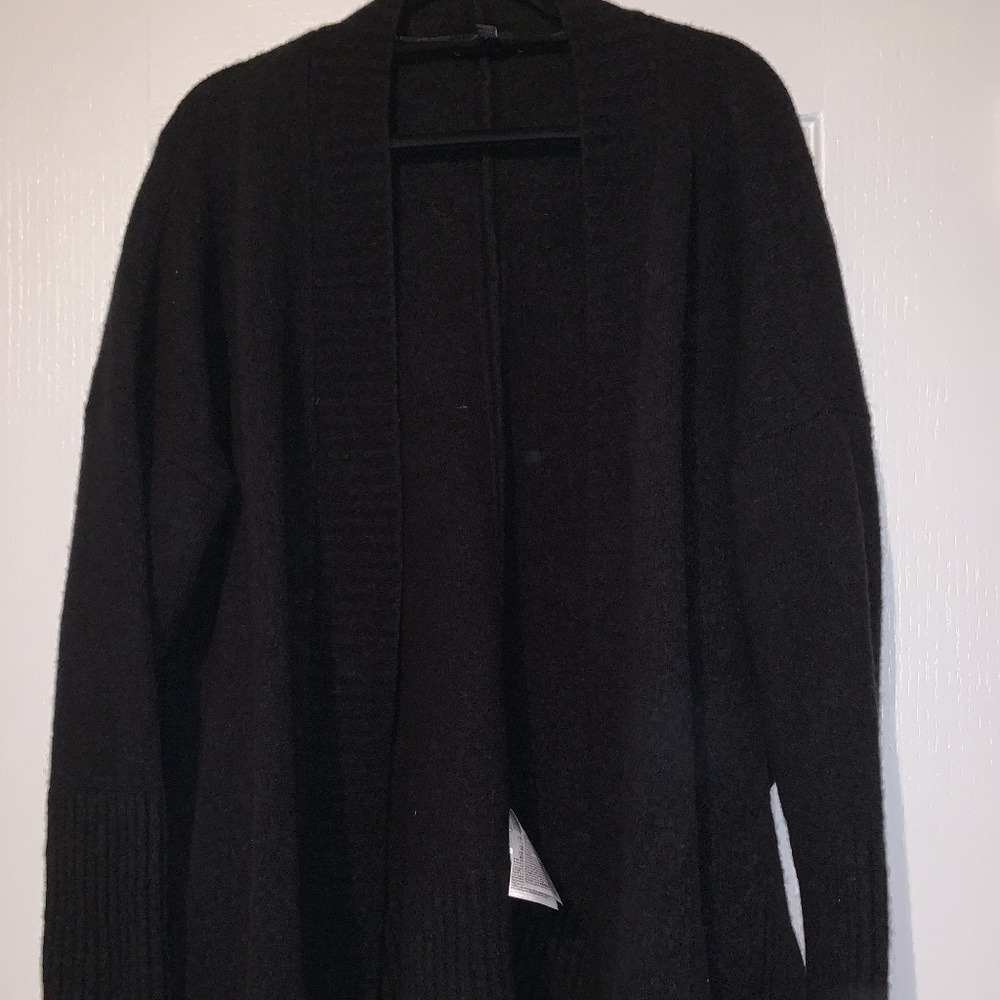 BANANA REPUBLIC SPLIT-SIDE CARDIGAN